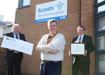 Freemasons in £2,000 donation to the 32nd Scouts in Greenock