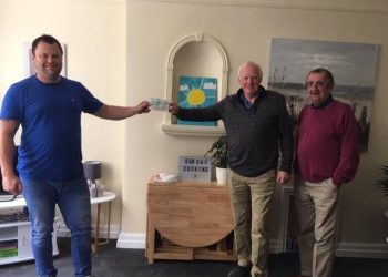 Freemasons make donation to Blue Triangle Housing Assoc and support vulnerable homeless