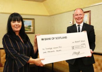 Freemasons from a lodge in Inverclyde donated £1,000 to women’s aid