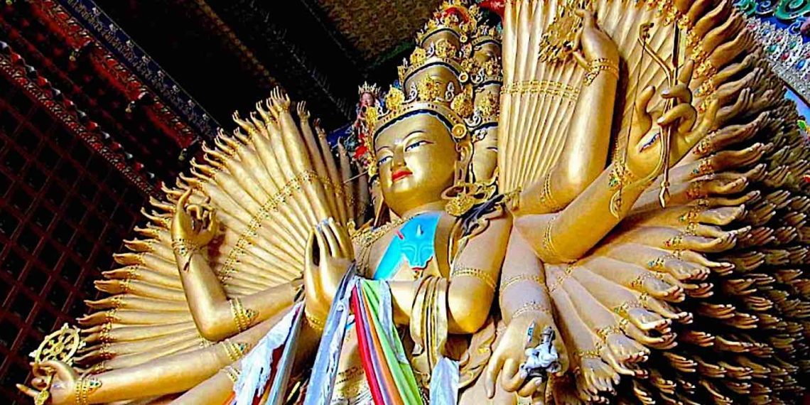 Pacifier of War and Strife, Avalokiteshvara Guanyin Chenrezig — Bodhisattva delivering us from every danger; Chapter 25 Lotus Sutra