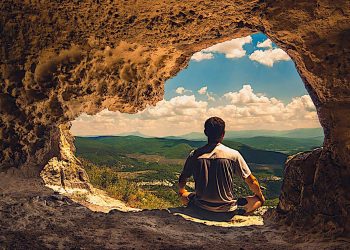 Enlightenment in one lifetime? Guru Rinpoche Padmsambhava explains what it takes. Practice, discipline, and more practice!