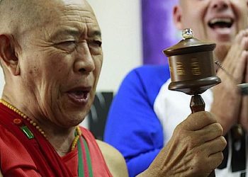 Inspired by Kyabje Garchen Rinpoche, Holy Land Prayer Wheels personalize Tibetan Prayer Wheels: interview with Micha Strauss