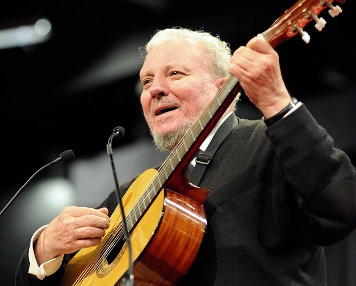 Pope Blesses Neocatechumenal Missionaries