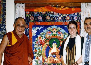 “The Dalai Lama will see you now” — chapter excerpt from Threads of Awakening by Leslie Rinchen-Wongmo.