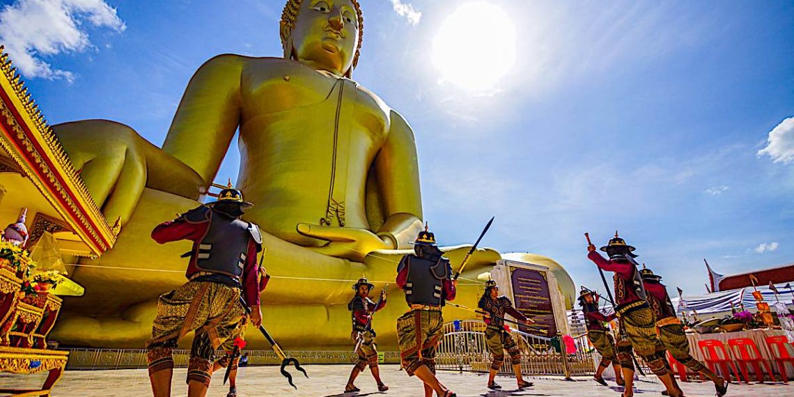 Yodhajiva Sutta — the warrior Sutta The four great qualities of the warrior compared to the qualities of the monk: full English