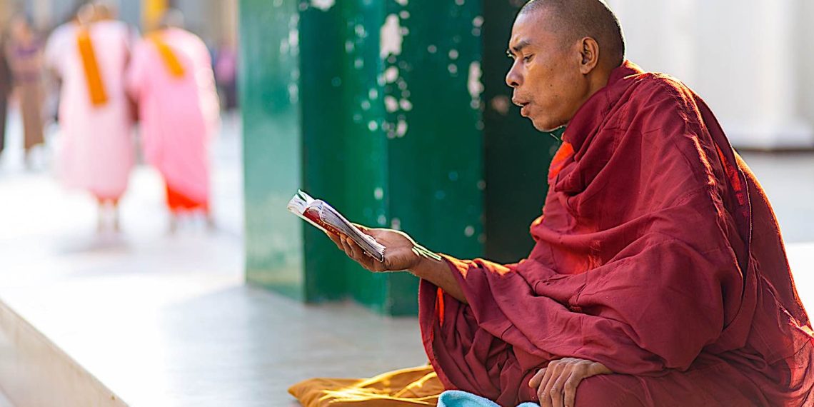 Sutras: 10 Helpful ways to enjoy and learn more from reading Buddhist Sutras; tips for creating your own Sutra-Sutta reading club