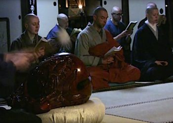 Mokugyo Fish Drum: The Zen of Drumming for a Wakeful Mind and Mindfulness with the Wooden Fish Drum’s Unique Sound