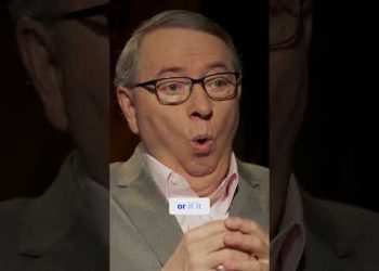 Man Encounters Grey Aliens on a Military Base