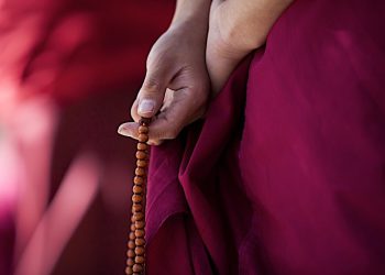 9 Benefits of Buddhist Mantras: A Complete Buddhist Practice for Busy Lives, the Power of Intention, Accumulation, Sound and Dharma