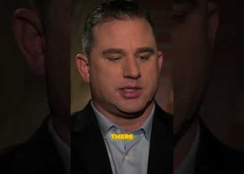 Man Helps Retrieve an Alien Craft After Crashing