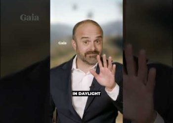 The Disclosure Drop | Why are the UFO experts vanishing?